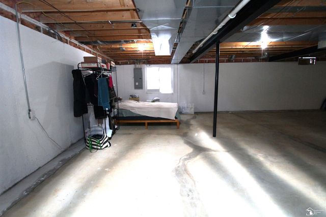 35773 Surrey Court, Romulus, MI 48174