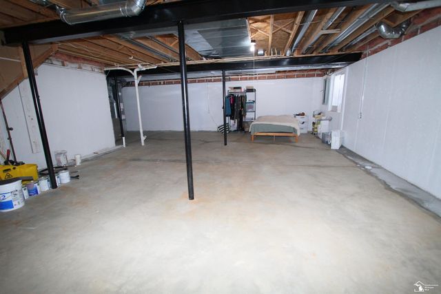 35773 Surrey Court, Romulus, MI 48174