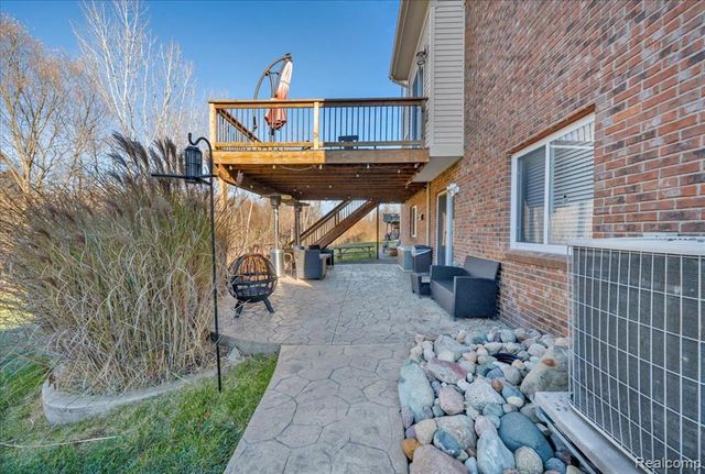 1079 Chelsea Boulevard, Oxford, MI 48371