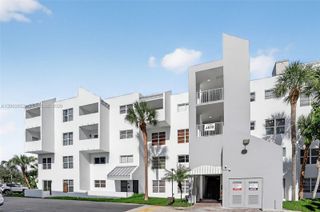 2870 NE 14th St Cswy 203C, Pompano Beach, FL 33062