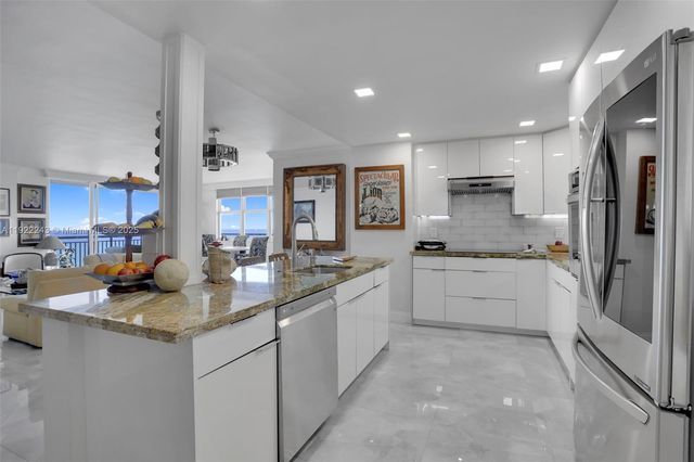 1149 Hillsboro Mile 1011, Hillsboro Beach, FL 33062