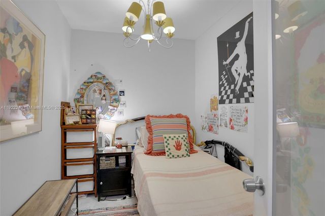 1149 Hillsboro Mile 1011, Hillsboro Beach, FL 33062