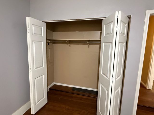 909 Lawrence Dr, Longview, TX 75604