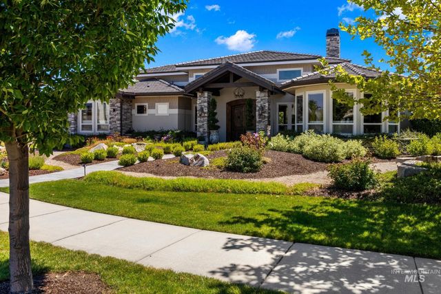 3225 W Salix Dr, Meridian, ID 83646