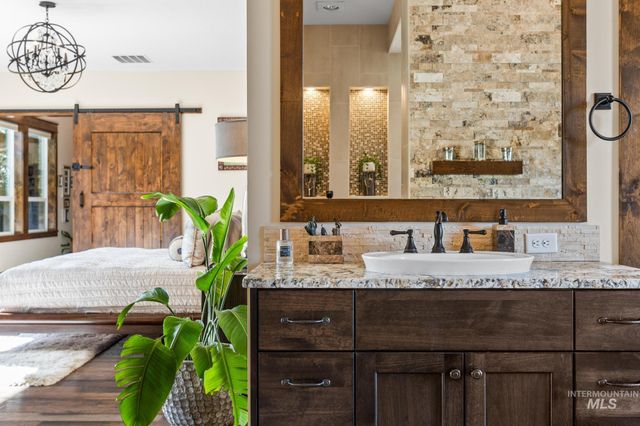 3225 W Salix Dr, Meridian, ID 83646