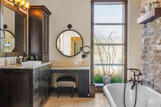 3225 W Salix Dr, Meridian, ID 83646