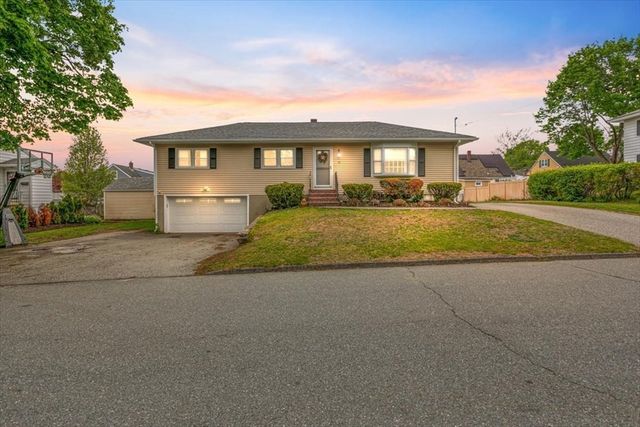 15 Erhardt Terrace, Methuen, MA 01844