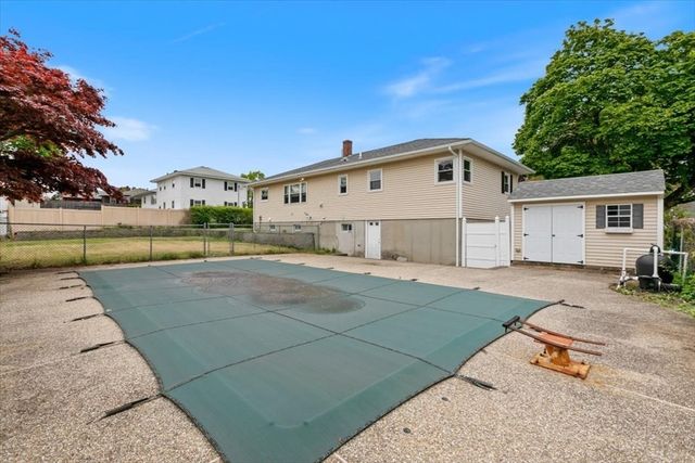 15 Erhardt Terrace, Methuen, MA 01844