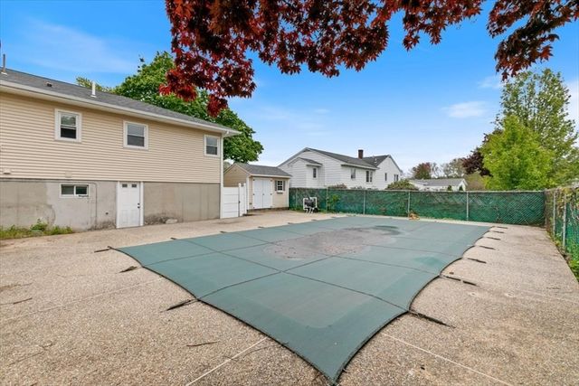 15 Erhardt Terrace, Methuen, MA 01844