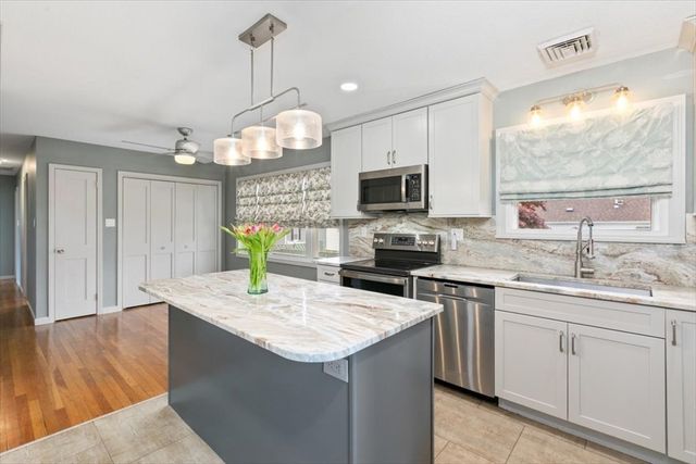 15 Erhardt Terrace, Methuen, MA 01844