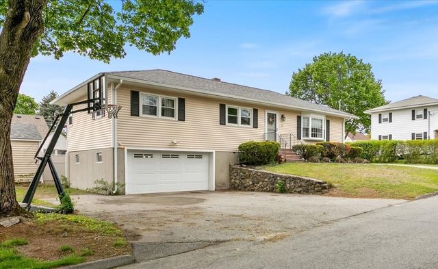 15 Erhardt Terrace, Methuen, MA 01844