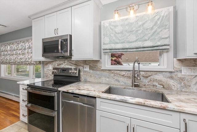 15 Erhardt Terrace, Methuen, MA 01844