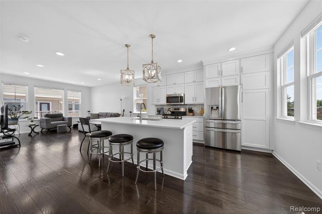 3534 Rochester Road, Royal Oak, MI 48073