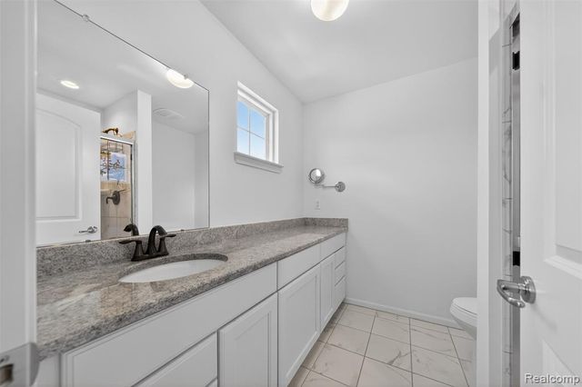 3534 Rochester Road, Royal Oak, MI 48073
