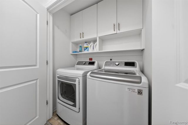 3534 Rochester Road, Royal Oak, MI 48073