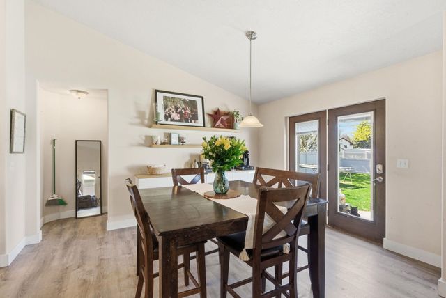 808 S Mayhew Ln, Spokane Valley, WA 99216