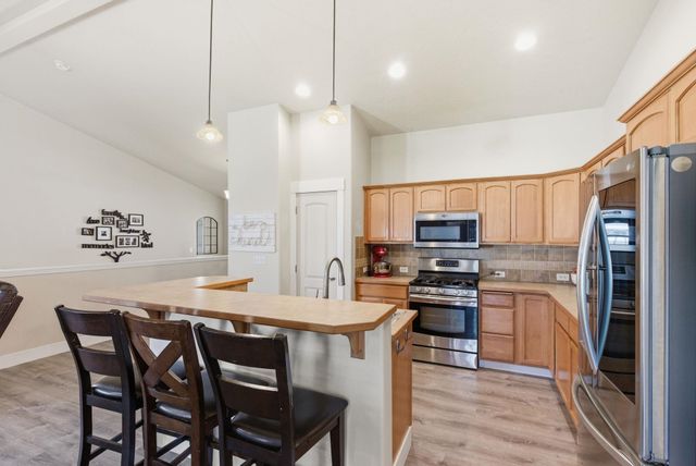 808 S Mayhew Ln, Spokane Valley, WA 99216