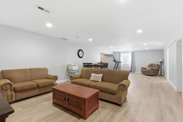 808 S Mayhew Ln, Spokane Valley, WA 99216