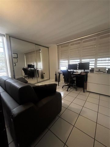 3 PLAZA 16 MA, Bayamon, PR 00961