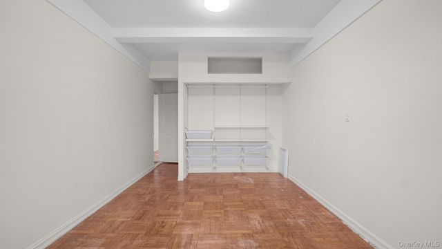 2220 E Tremont Avenue 7F, Bronx, NY 10462