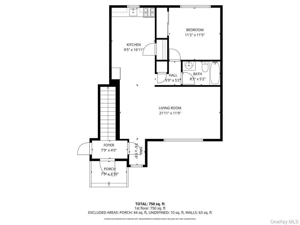 639 Wellwood Avenue B6, Lindenhurst, NY 11757