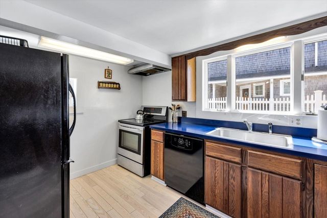 232 Robbins Hill Road, Brewster, MA 02631