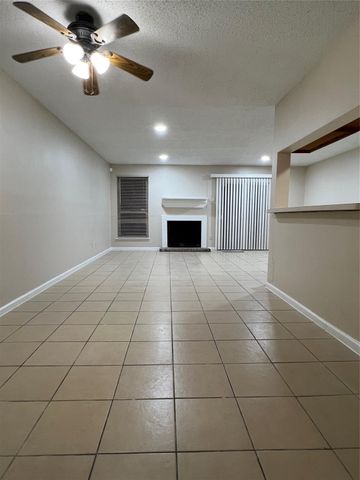2130 Greenbriar Colony Drive 2130, Houston, TX 77032