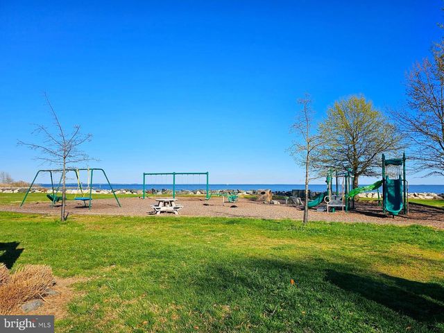 1220 GROVE AVE, Shady Side, MD 20764