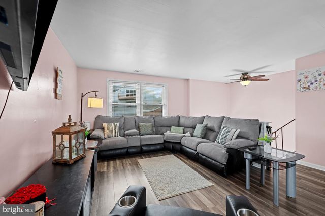 1220 GROVE AVE, Shady Side, MD 20764