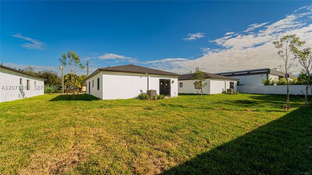 22860 SW 122nd PL, Miami, FL 33170
