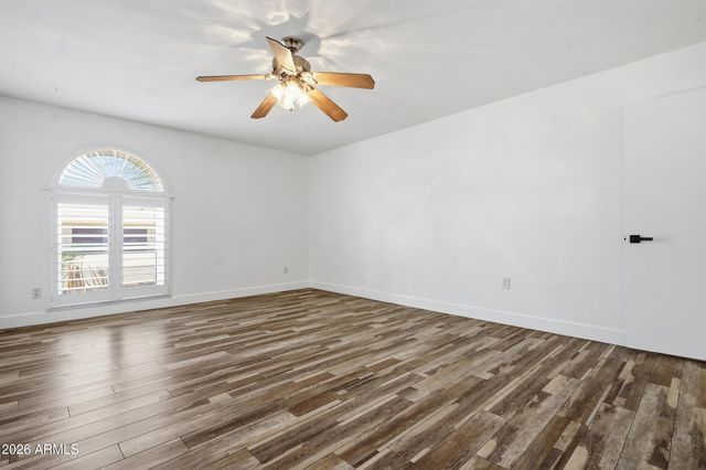 10316 W HAZELWOOD Avenue, Phoenix, AZ 85037