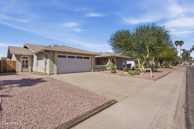 10316 W HAZELWOOD Avenue, Phoenix, AZ 85037