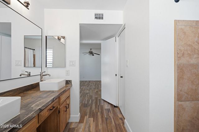 10316 W HAZELWOOD Avenue, Phoenix, AZ 85037