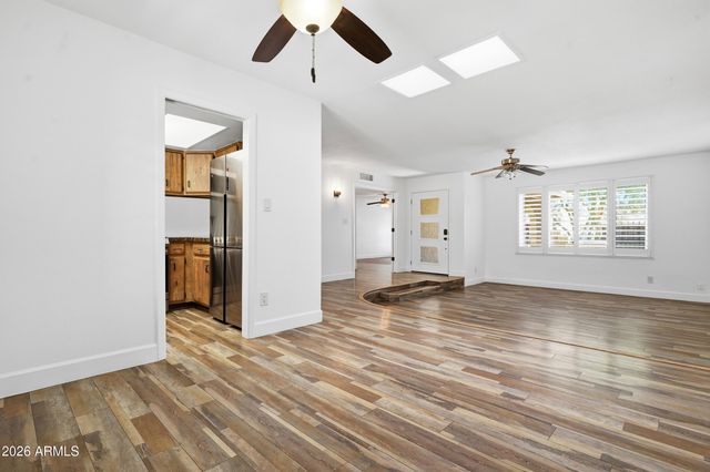 10316 W HAZELWOOD Avenue, Phoenix, AZ 85037