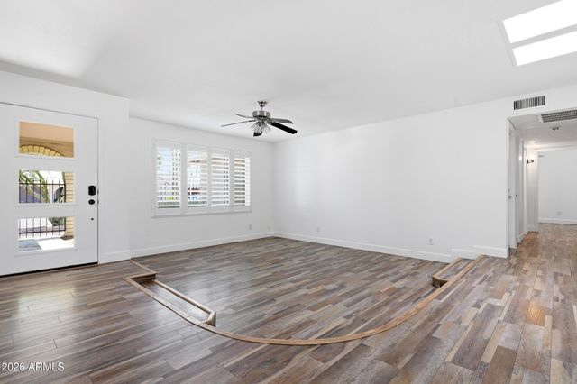 10316 W HAZELWOOD Avenue, Phoenix, AZ 85037