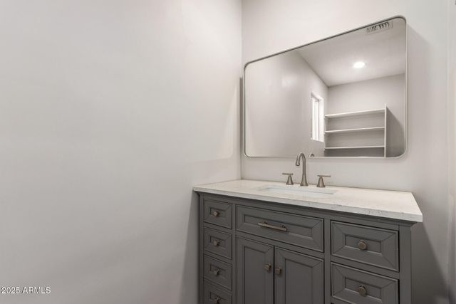 8002 N 5TH Avenue, Phoenix, AZ 85021