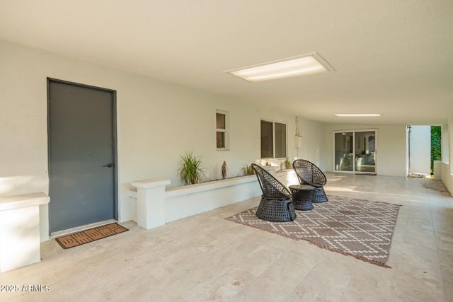 8002 N 5TH Avenue, Phoenix, AZ 85021