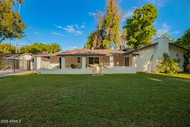 8002 N 5TH Avenue, Phoenix, AZ 85021