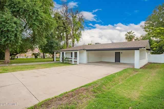 8002 N 5TH Avenue, Phoenix, AZ 85021