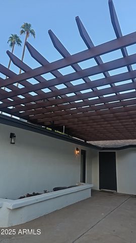 8002 N 5TH Avenue, Phoenix, AZ 85021