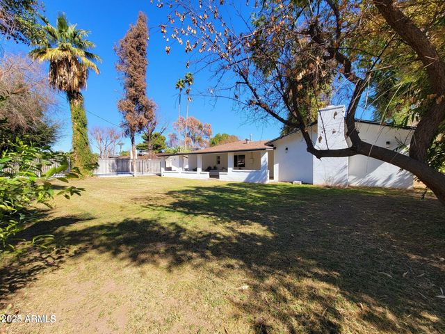 8002 N 5TH Avenue, Phoenix, AZ 85021