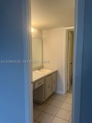 484 NW 165th St Rd A-311, Miami, FL 33169