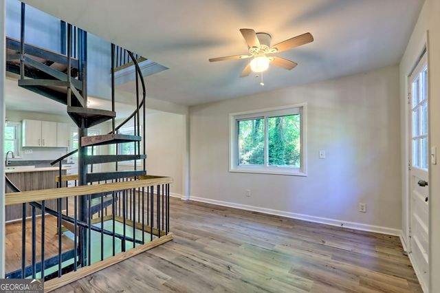 11 Electric Avenue, Clayton, GA 30525