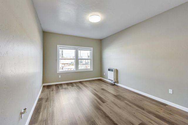 2451 Seminary Ave, Oakland, CA 94605