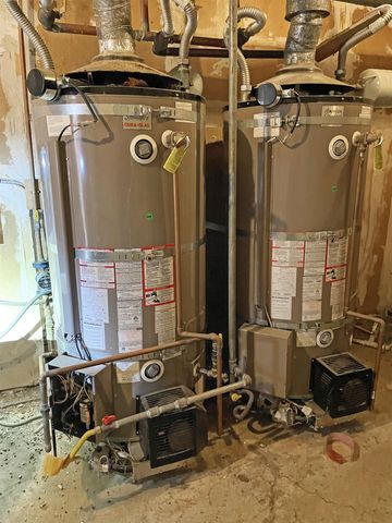 2451 Seminary Ave, Oakland, CA 94605