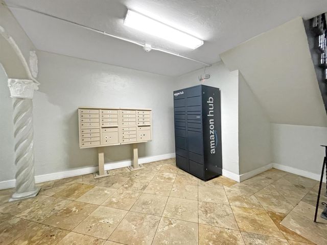 2451 Seminary Ave, Oakland, CA 94605