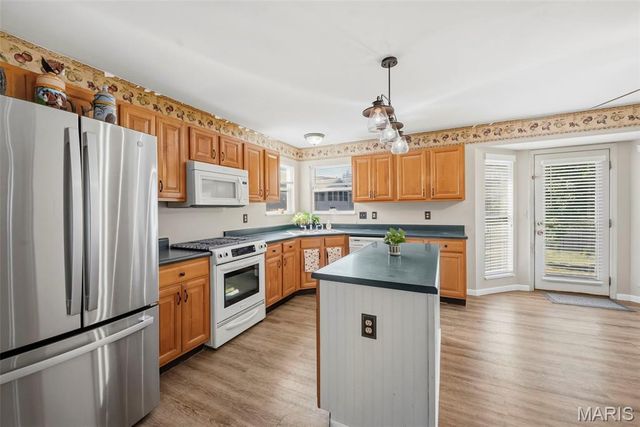 1283 Pinehurst View Drive, O'fallon, MO 63366