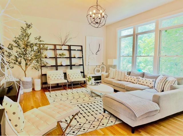 1905 Glendale Hills Drive NE, Rochester, MN 55906