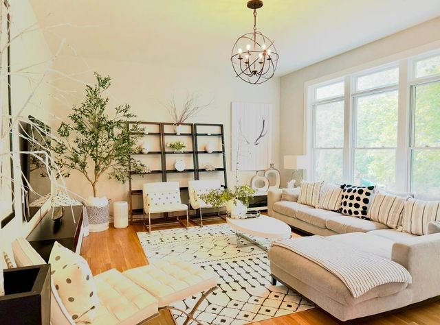 1905 Glendale Hills Drive NE, Rochester, MN 55906