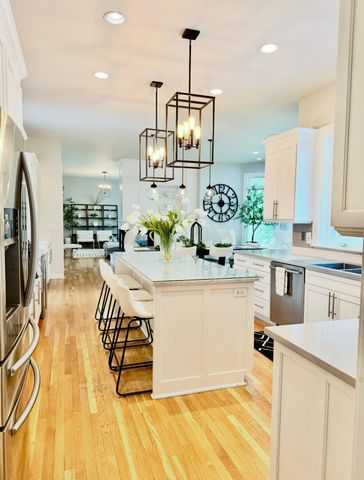 1905 Glendale Hills Drive NE, Rochester, MN 55906